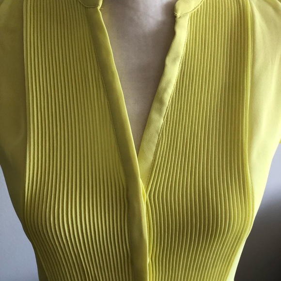 Never worn H&M blouse, size 34, US 4 - Picture 3 of 6